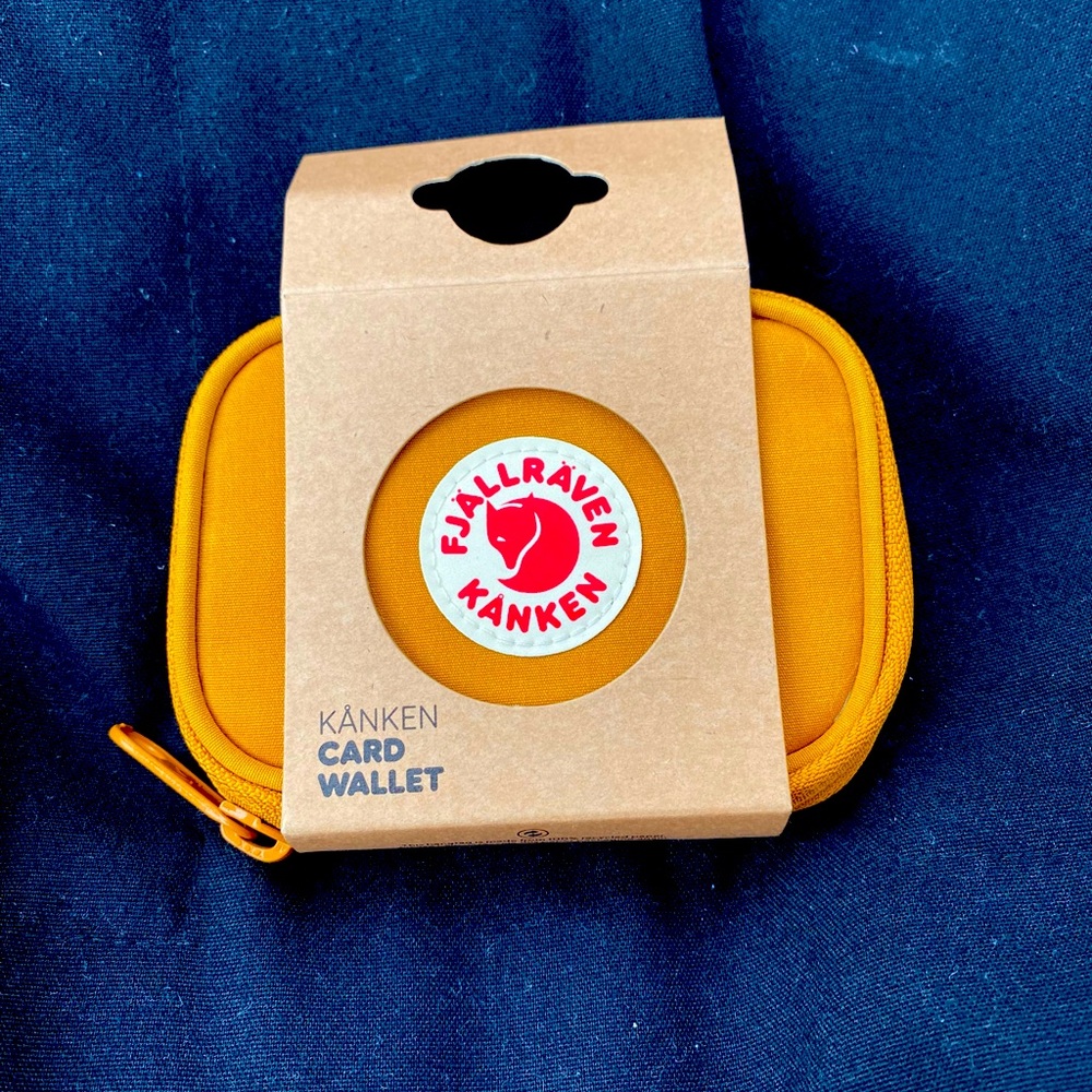 🚨FLASH SALE🚨 FJÄLLRÄVEN WALLET sale1hr